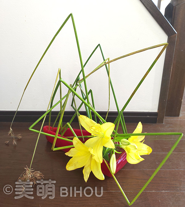 草月流師範 自由花田中璃萌様