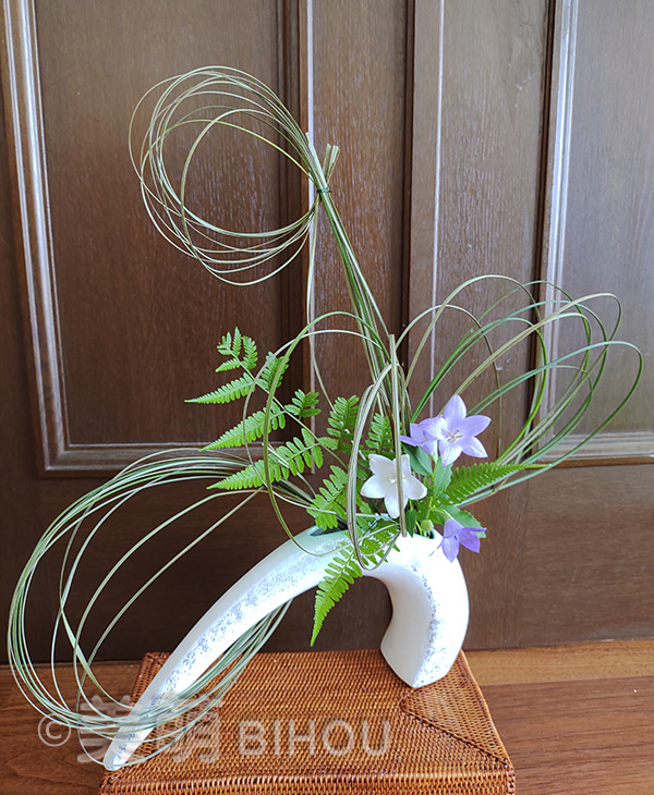 草月流師範 自由花田中璃萌様